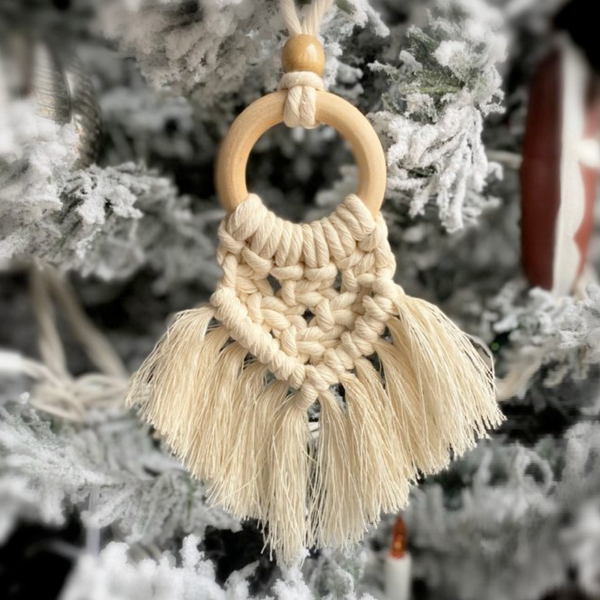 7 Macrame Christmas Ornament Patterns