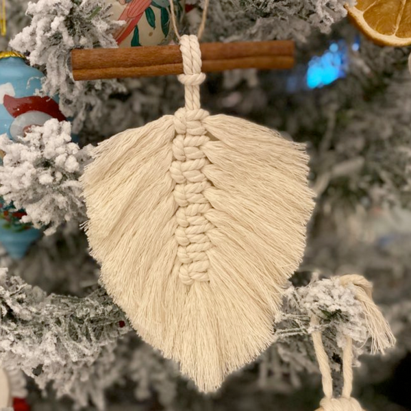7 Macrame Christmas Ornament Patterns