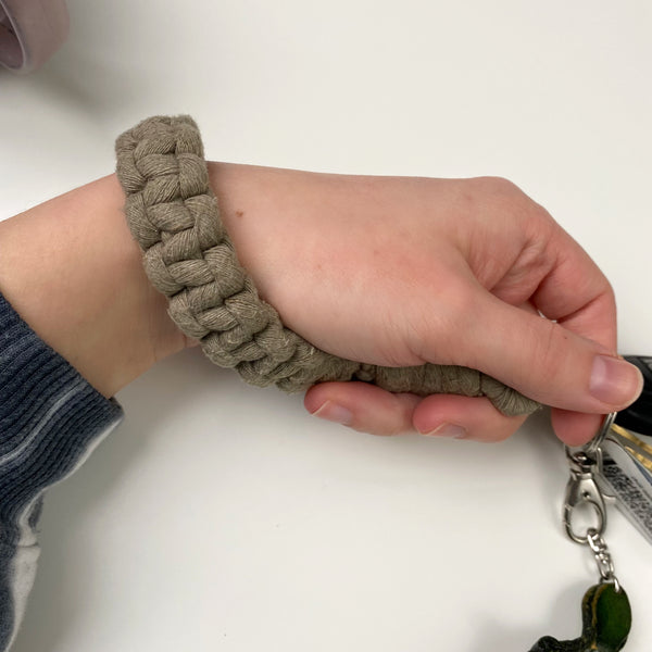 Macrame Wristlet Keychain Pattern