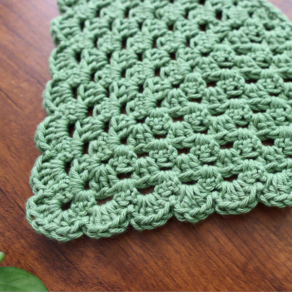 Granny Crochet Scalloped Bandana Scarf Pattern