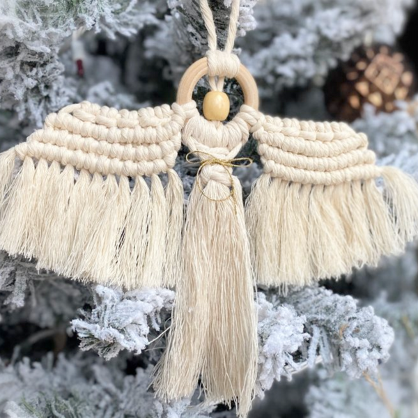 7 Macrame Christmas Ornament Patterns