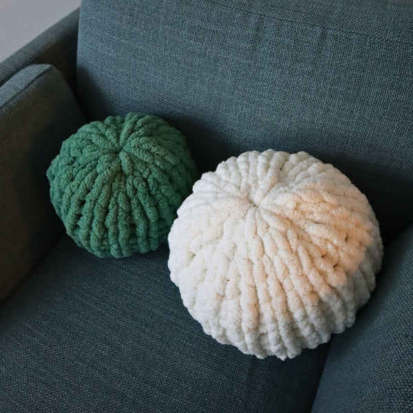 Finger Knit Round Pillow | Printable PDF Pattern