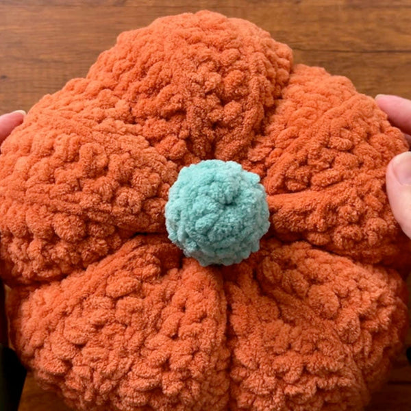 Chunky Crochet Pumpkin Pillows (2 Sizes!) PDF Pattern